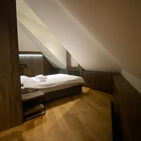 Kula Andjela Konaci - Centar *