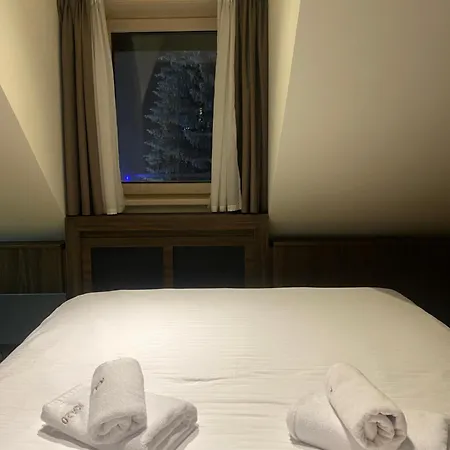 Kula Andjela Konaci - Centar * كوباونيك